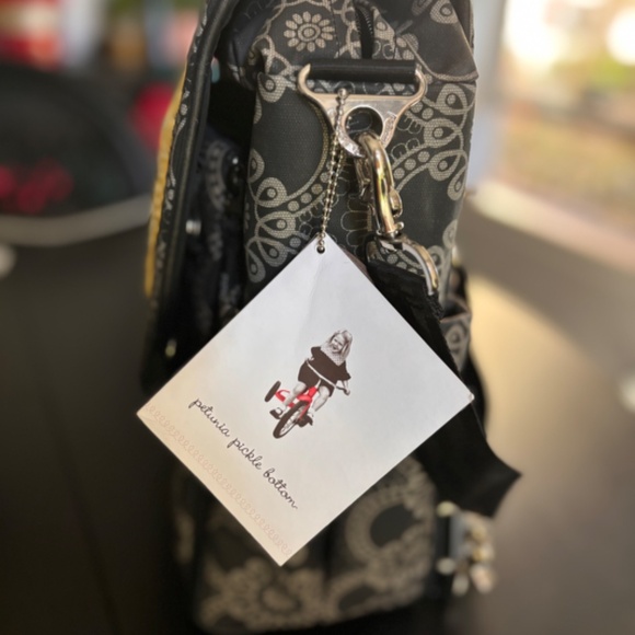 NWT Petunia Pickle Bottom Grey Black Yellow Embroidered Diaper Bag Set - Picture 5 of 9